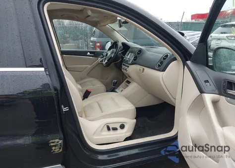 2013 Volkswagen Tiguan Sel из США, поврежденный, VIN WVGAV7AX9DW528418